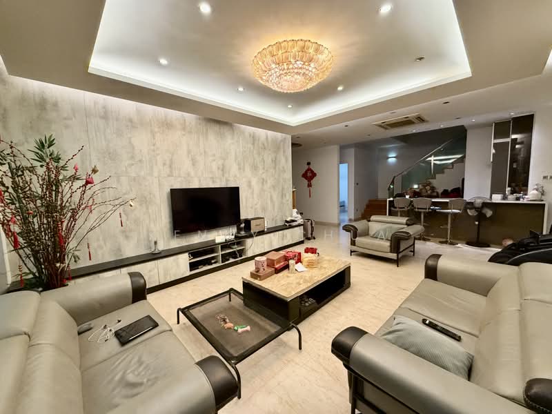 Rumah Berkembar untuk Dijual di Seksyen U1 (Glenmarie) - Kenny Chua - Living Room - PropertyGuru.com.my