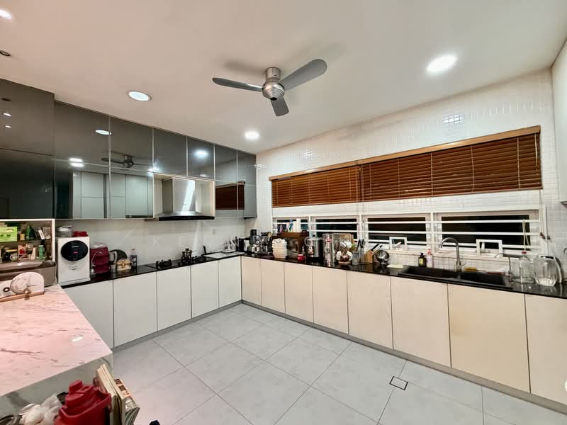 Rumah Berkembar untuk Dijual di Seksyen U1 (Glenmarie) - Kenny Chua - Kitchen - PropertyGuru.com.my