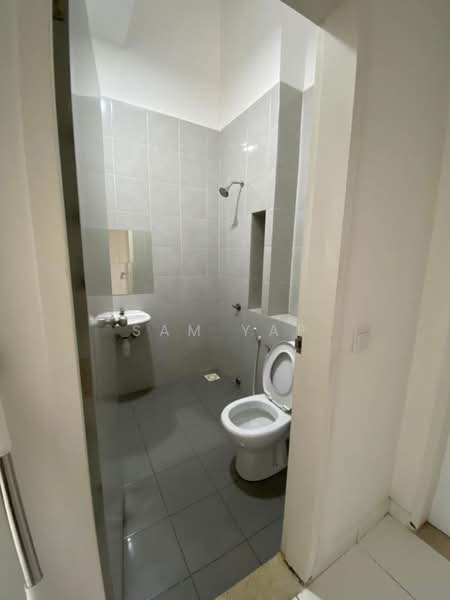 2-storey Terraced House for Rent in Puncak Alam (Selangor) - Sam Yap - Bathroom - PropertyGuru.com.my