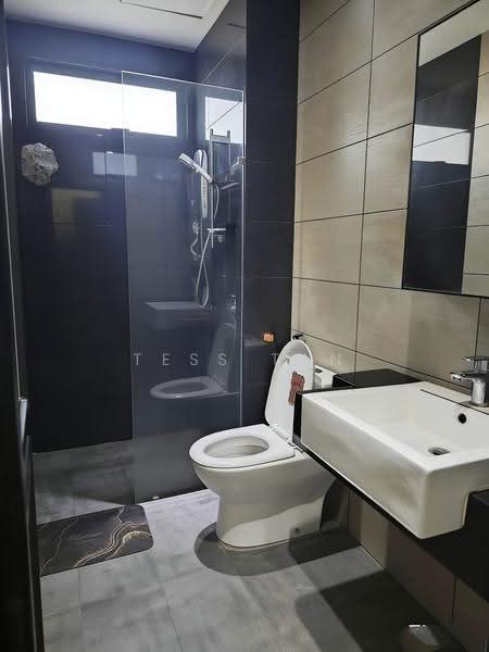 Kondominium untuk Dijual di Legend Heights - Tess Tan - Bathroom - PropertyGuru.com.my