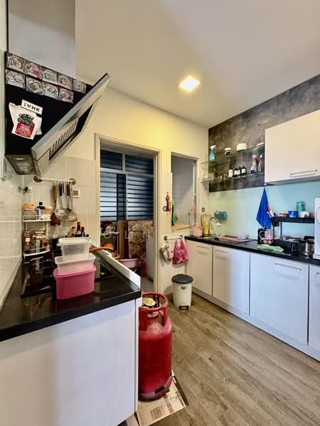 Kondominium untuk Dijual di Vistaria Residensi - Elcoln Leong - Kitchen - PropertyGuru.com.my