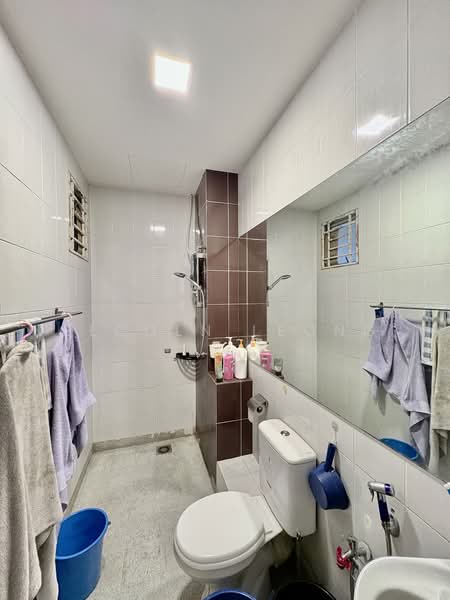 Kondominium untuk Dijual di Vistaria Residensi - Elcoln Leong - Bathroom - PropertyGuru.com.my