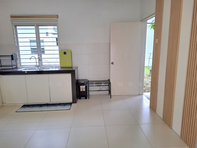 2-storey Terraced House for Rent in Dengkil (Selangor) - Foo Sek Mou - Kitchen - PropertyGuru.com.my