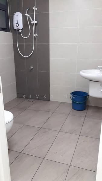 Kondominium untuk Disewa di Ascenda Residence @ Skyarena - Ricky Ng - Bathroom - PropertyGuru.com.my