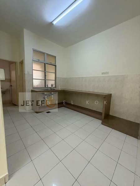 Rumah Teres 2-Tingkat untuk Dijual di Bandar Bukit Tinggi 2 (Klang) - Daniel Kok - Kitchen - PropertyGuru.com.my