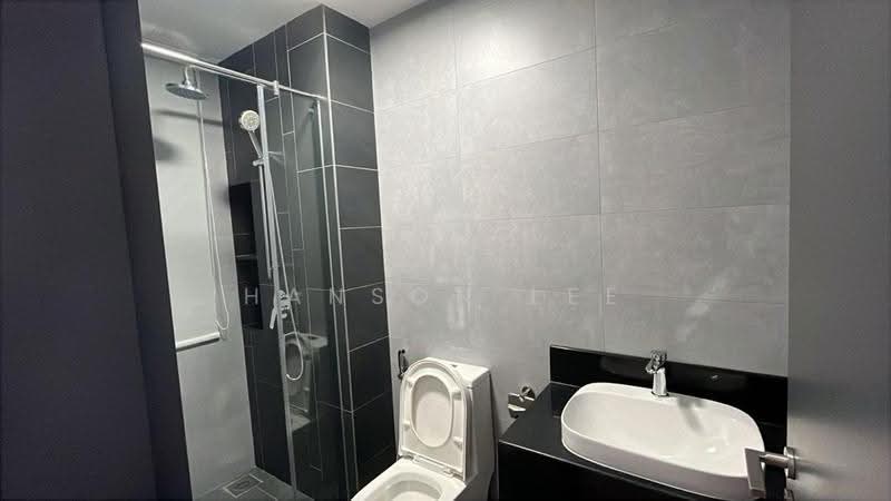 Kediaman Servis untuk Disewa di Sunway Velocity TWO - Hanson Lee - Bathroom - PropertyGuru.com.my