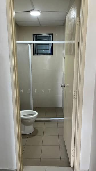 Servis Apartment untuk Disewa di OUG Parklane - Vincent Chye - Bathroom - PropertyGuru.com.my