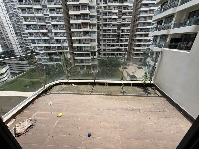 Kondominium untuk Dijual di Bay Point @ Country Garden Danga Bay - NG ZEN XI - Balcony - PropertyGuru.com.my