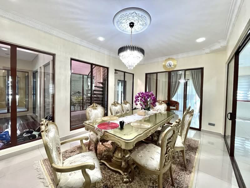 Bungalow House for Sale in Bukit Jelutong (Shah Alam) - Reena Sarif - Dining Room - PropertyGuru.com.my