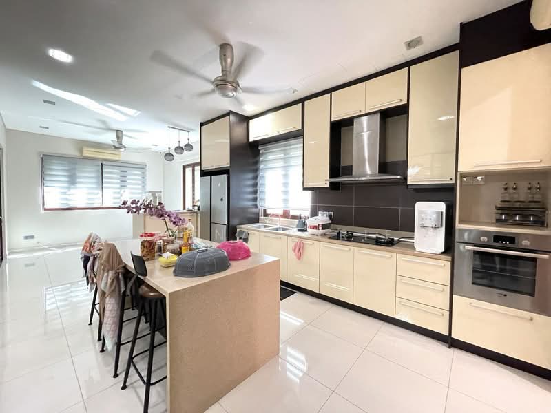 Bungalow House for Sale in Bukit Jelutong (Shah Alam) - Reena Sarif - Kitchen - PropertyGuru.com.my