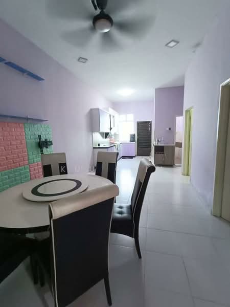 Rumah Teres 1-Tingkat untuk Dijual di Taman Lagenda Putra (Kulai) - Kuu Chin - Dining Room - PropertyGuru.com.my