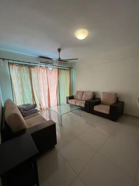 Kediaman Servis untuk Dijual di D'Alamanda - Rina . - Living Room - PropertyGuru.com.my