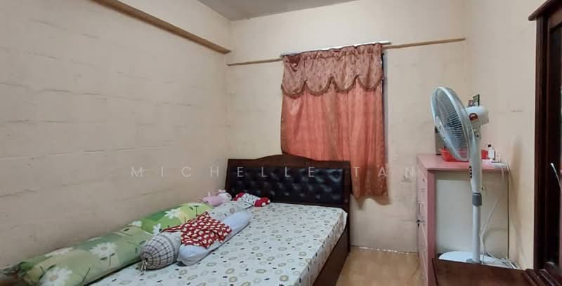 Flat for Sale at Segar Ria - Michelle Tan - Bedroom - PropertyGuru.com.my