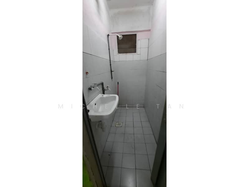 Flat for Sale at Segar Ria - Michelle Tan - Bathroom - PropertyGuru.com.my