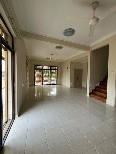 2-storey Terraced House for Sale in Taman Damansara Aliff (Tampoi) - Nadzmi Azilan - Living Room - PropertyGuru.com.my