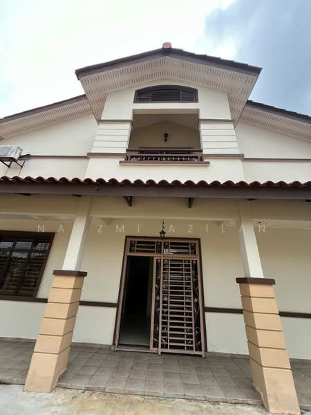2-storey Terraced House for Sale in Taman Damansara Aliff (Tampoi) - Nadzmi Azilan - Exterior - PropertyGuru.com.my