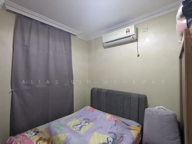 1-storey Terraced House for Sale in Taman Semarak (Kuala Nerus) - Alias Bin Mohamad - Bedroom - PropertyGuru.com.my