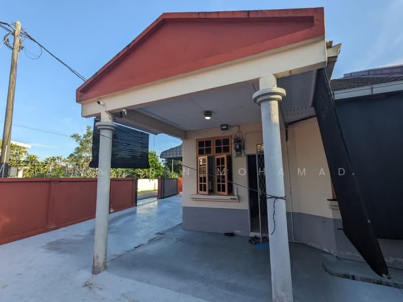 1-storey Terraced House for Sale in Taman Semarak (Kuala Nerus) - Alias Bin Mohamad - Exterior - PropertyGuru.com.my
