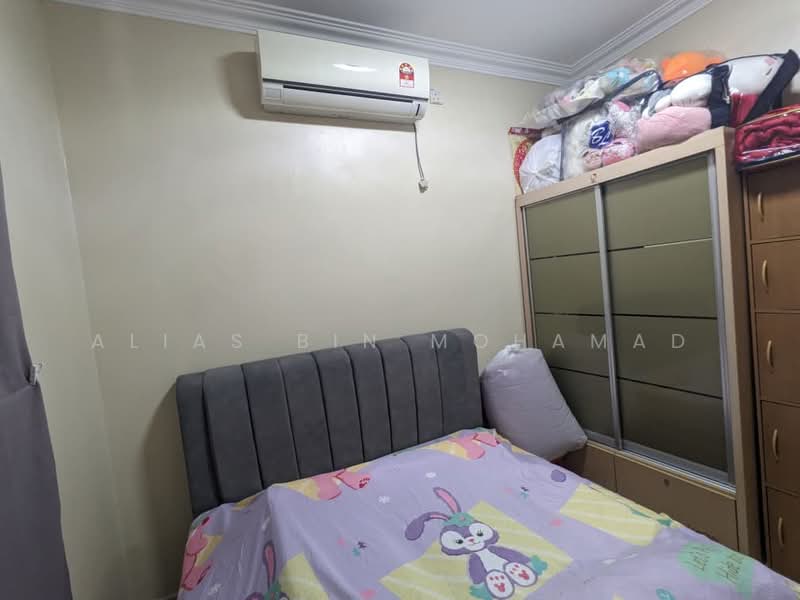 1-storey Terraced House for Sale in Taman Semarak (Kuala Nerus) - Alias Bin Mohamad - Bedroom - PropertyGuru.com.my