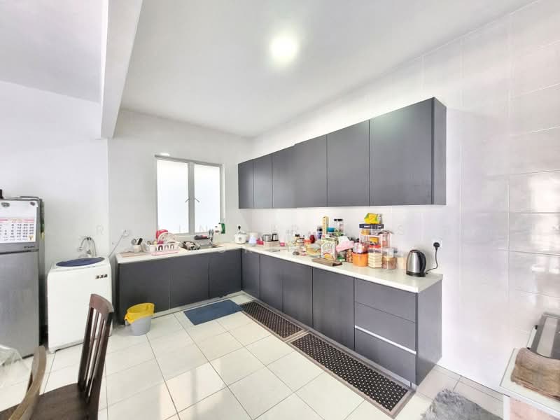 Apartment for Sale at Idaman Abadi - Akramin Firdaus Bin Mokhtar - PropertyGuru.com.my
