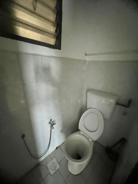 Flat for Sale at Segar Ria - Michelle Tan - Bathroom - PropertyGuru.com.my