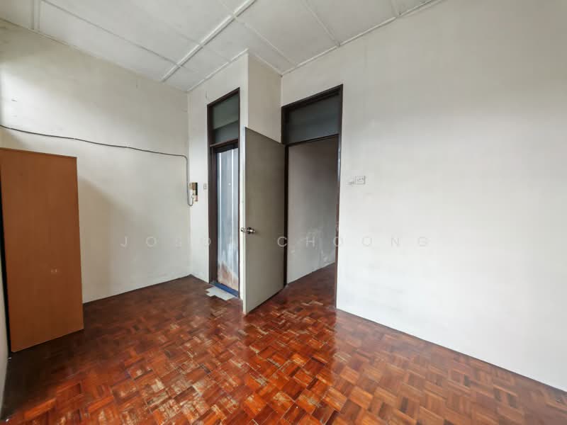 Rumah Teres 2 Tingkat untuk Dijual di Taman Universiti Indah (Seri Kembangan) - Joson Choong - PropertyGuru.com.my