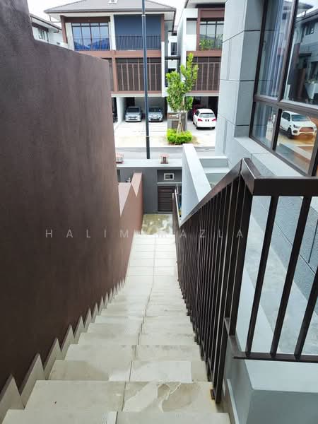 Rumah Teres 3-Tingkat untuk Disewa di Cyberjaya (Selangor) - Halim Mazlan - Exterior - PropertyGuru.com.my