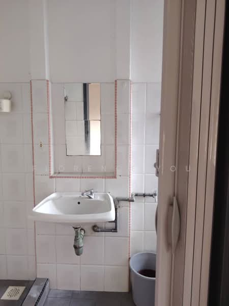 Pangsapuri untuk Disewa di Segar Apartments - Florence You - Bathroom - PropertyGuru.com.my