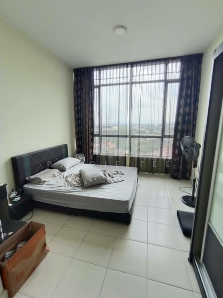 Kediaman Servis untuk Dijual di Greenfield Regency - Paggie Tee - Bedroom - PropertyGuru.com.my