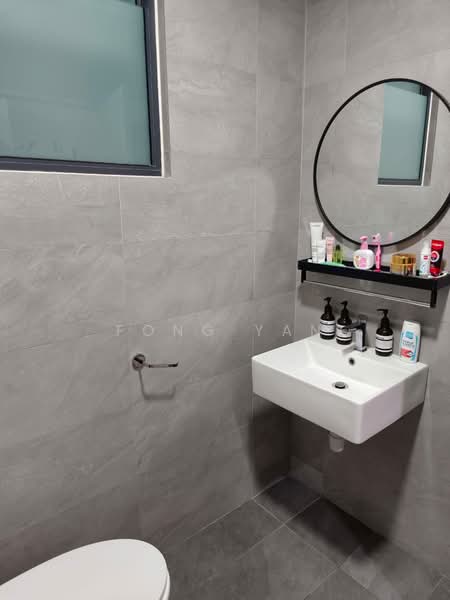 Kediaman Servis untuk Disewa di Sunsuria Forum - Fong Yan - Bathroom - PropertyGuru.com.my