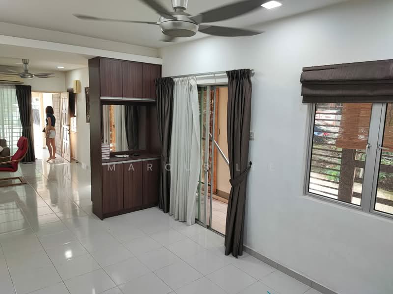 Rumah Bandar untuk Disewa di Batu Caves (Selangor) - Marcus Lee - Living Room - PropertyGuru.com.my