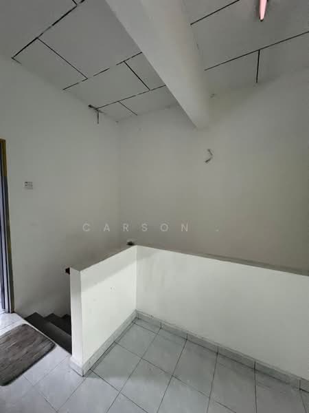 2-storey Terraced House for Sale in Taman Bukit Mewah (Tampoi) - Carson . - Entrance - PropertyGuru.com.my