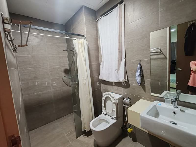 Kediaman Servis untuk Dijual di Citizen @ Old Klang Road - Tricia Peck Kwan Lim - Bathroom - PropertyGuru.com.my