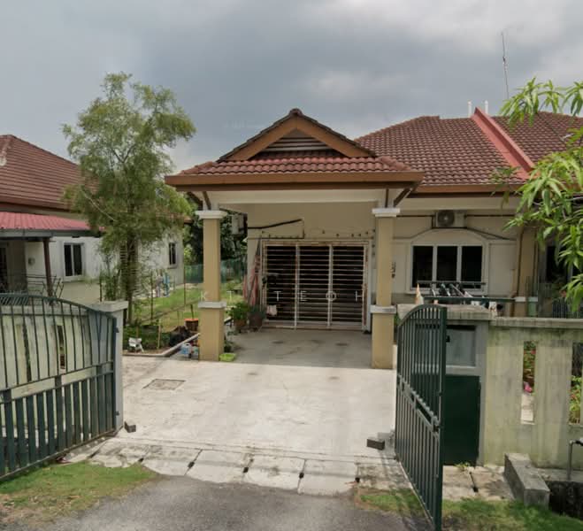 1-storey Terraced House for Sale in Klang (Selangor) - KT Teoh - Exterior - PropertyGuru.com.my
