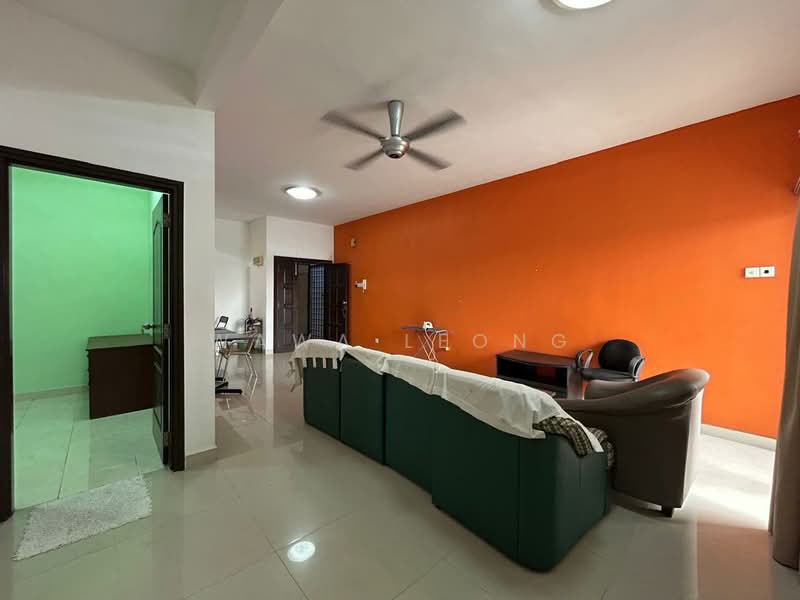 Kondominium untuk Disewa di Pelangi Utama - Wawa Leong - Living Room - PropertyGuru.com.my