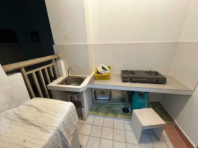 Kondominium untuk Disewa di Pelangi Utama - Wawa Leong - Kitchen - PropertyGuru.com.my