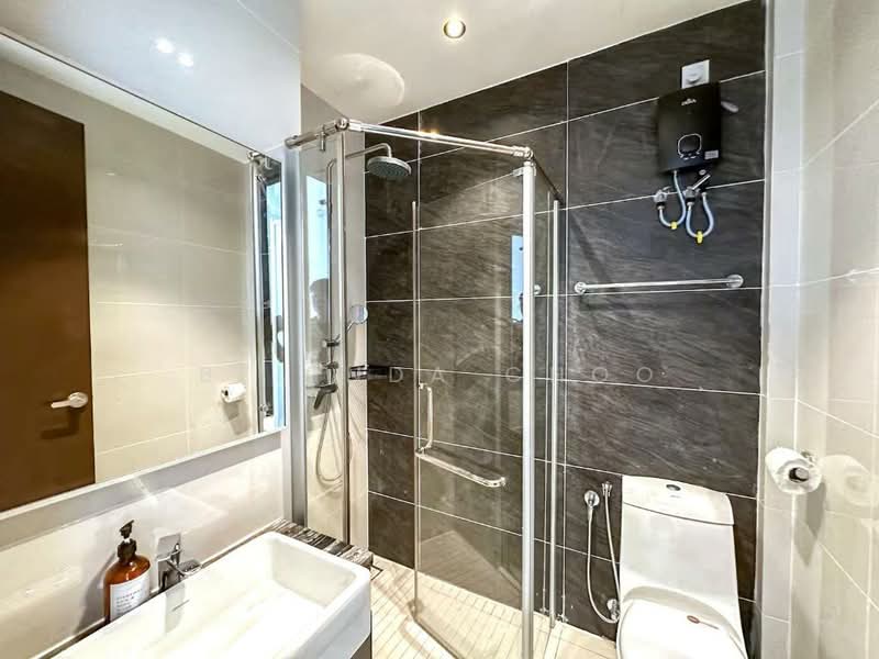 Condominium for Sale at Lovell @ Country Garden Danga Bay - Belinda Choo - Bathroom - PropertyGuru.com.my
