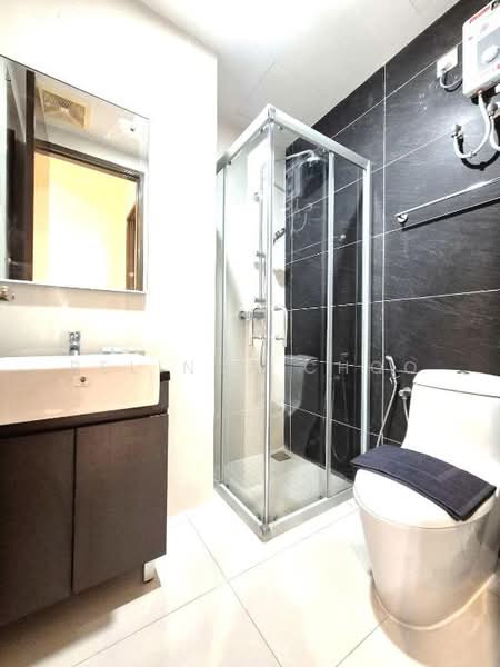 Condominium for Sale at Lovell @ Country Garden Danga Bay - Belinda Choo - Bathroom - PropertyGuru.com.my