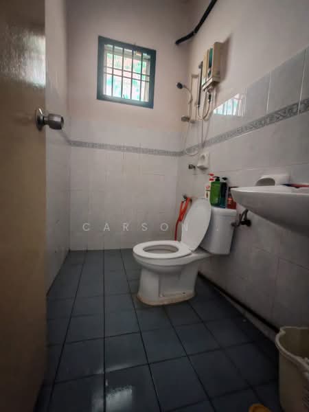 Rumah Teres 1-Tingkat untuk Dijual di Taman Puteri Wangsa (Ulu Tiram) - Carson . - Bathroom - PropertyGuru.com.my