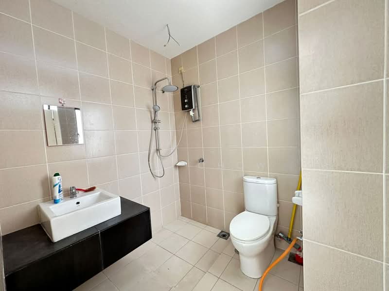 2-storey Terraced House for Sale in M Residence 2 (Rawang) - Lucy Chow - Bathroom - PropertyGuru.com.my