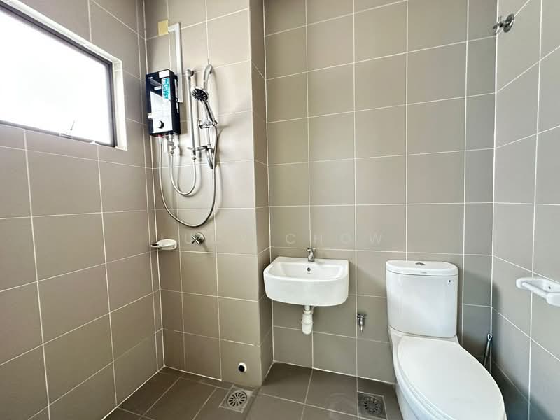 2-storey Terraced House for Sale in M Residence 2 (Rawang) - Lucy Chow - Bathroom - PropertyGuru.com.my