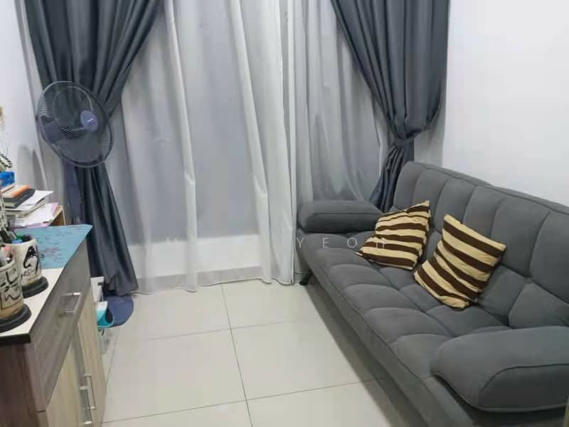 Rumah Teres 2-Tingkat untuk Dijual di Bandar Putra Permai (Seri Kembangan) - Mary Yeoh - Living Room - PropertyGuru.com.my