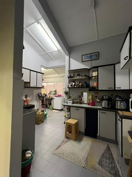 1.5-storey Terraced House for Sale in Taman Bukit Ampang (Ampang) - Azli Ibrahim - Kitchen - PropertyGuru.com.my