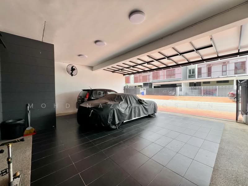 3-storey Terraced House for Sale in Denai Alam (Shah Alam) - Mohd Nazri Roslan - PropertyGuru.com.my