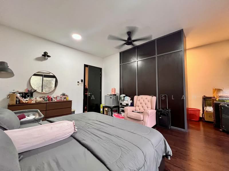 3-storey Terraced House for Sale in Denai Alam (Shah Alam) - Mohd Nazri Roslan - PropertyGuru.com.my
