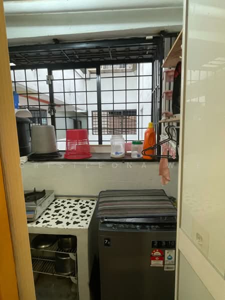 Rumah Flat untuk Dijual di Flora Damansara Flat - Cristleona Wee - Kitchen - PropertyGuru.com.my