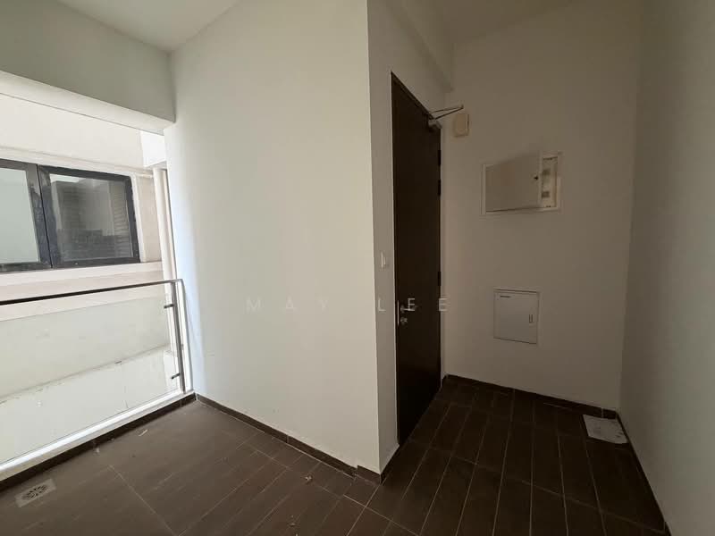 Kondominium untuk Dijual di Bay Point @ Country Garden Danga Bay - May Lee - Entrance - PropertyGuru.com.my