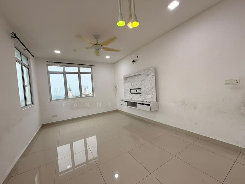 Kondominium untuk Dijual di 228 Kondominium - Fannie Chin - Living Room - PropertyGuru.com.my