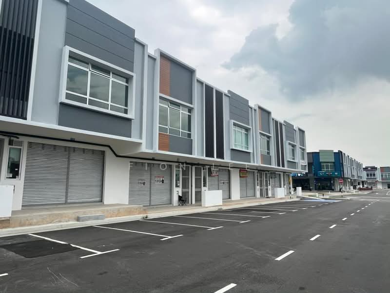 Shop / Office for Rent in Bandar Putra Kulai (Kulai) - Fion Lee - Exterior - PropertyGuru.com.my