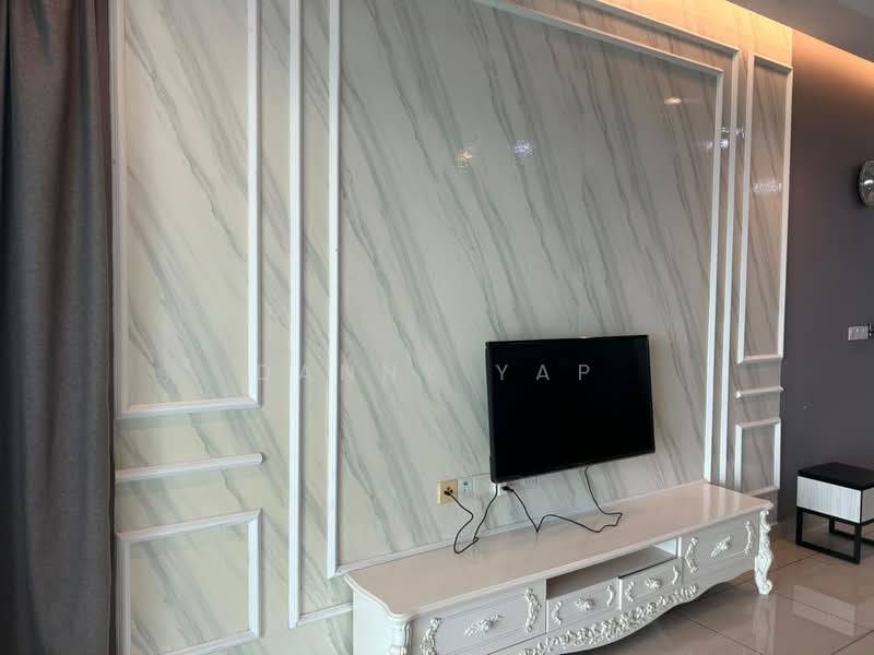Kediaman Servis untuk Dijual di Pinnacle Tower - Danny Yap - Living Room - PropertyGuru.com.my